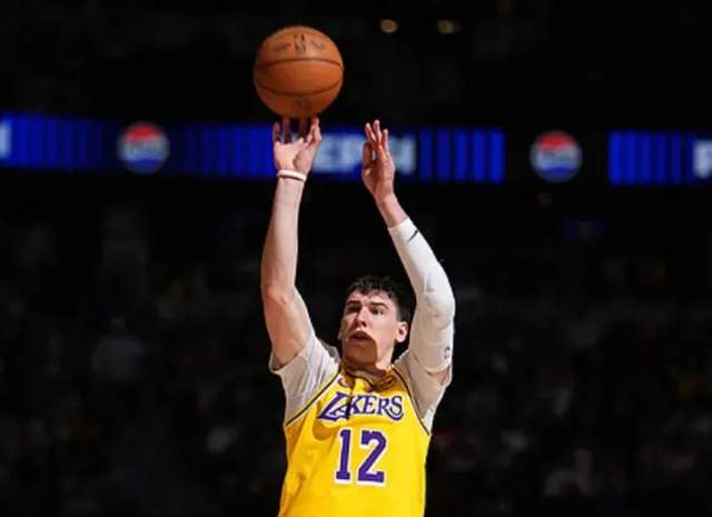 湖人卡位战力压火箭 东契奇爆发助球队稳居西部