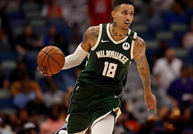 字母哥与雄鹿矛盾升级 教练组内部冲突引爆更衣