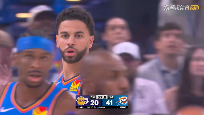 雷霆三分雨掀翻湖人 10投7中创赛季新高