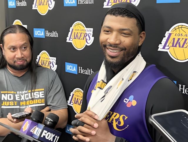 残阵湖人强势掀翻火箭 系列赛2-0领先引热议